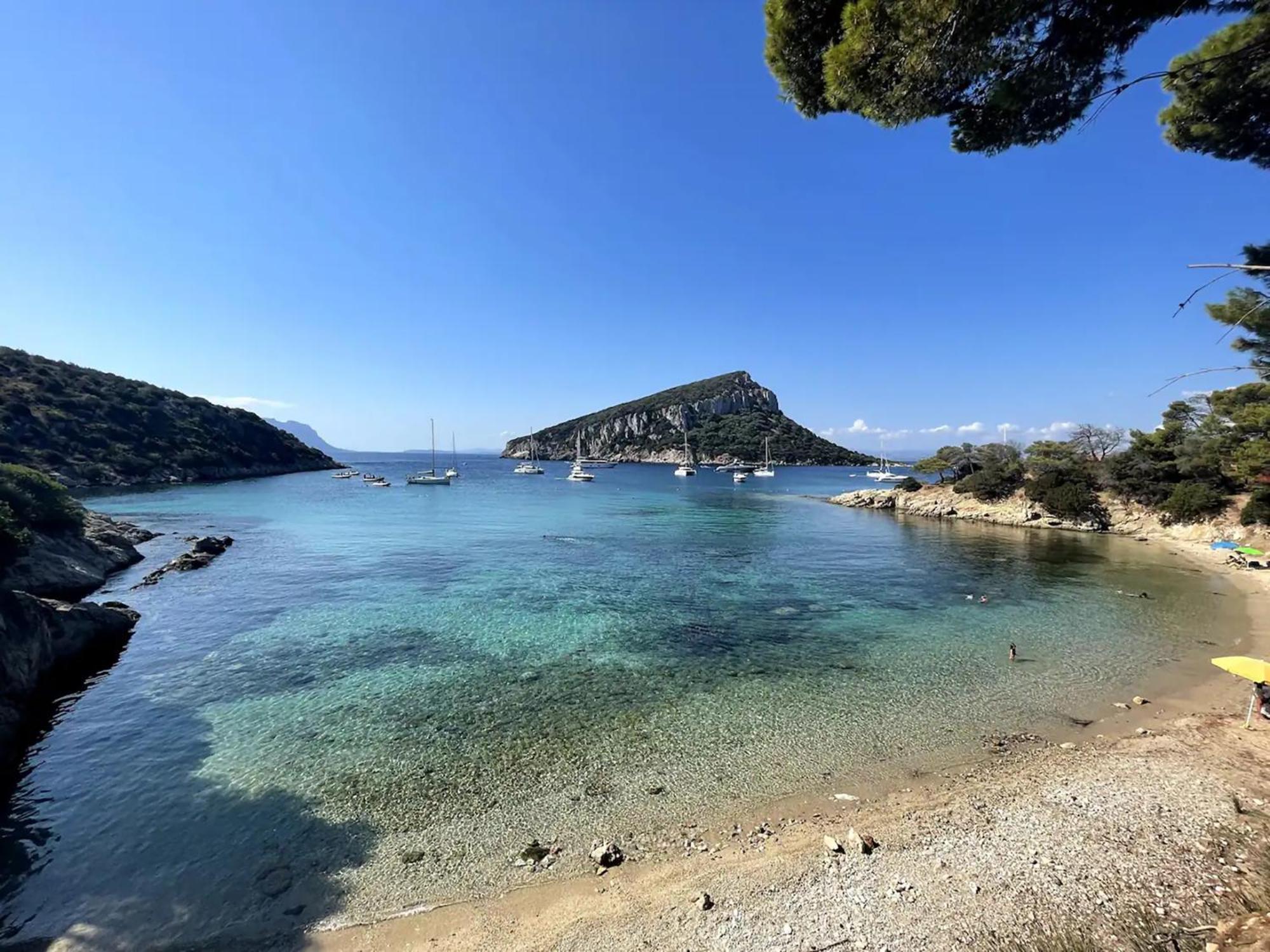 Tramontana Vista Mare 300M Dalla Spiaggia Golfo Aranci Luaran gambar